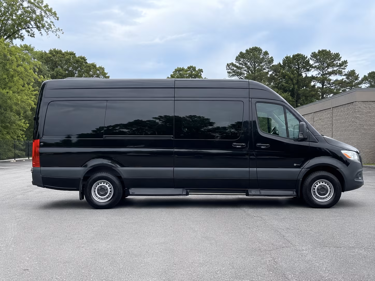 lubbock 15 passenger sprinter van